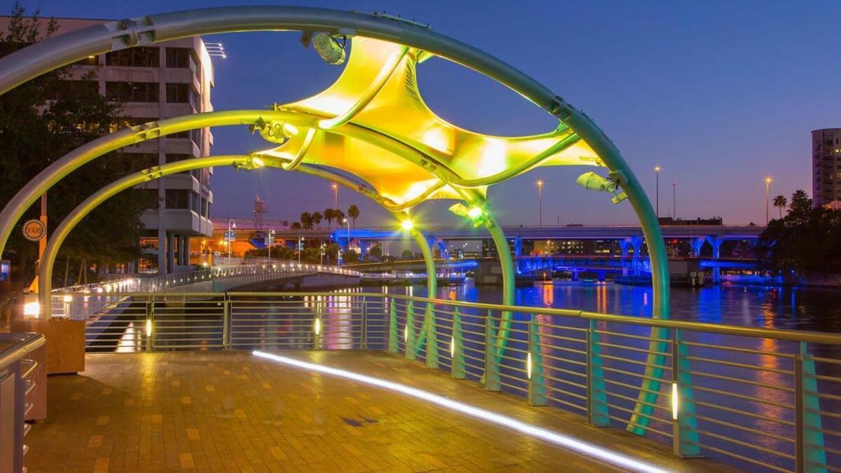 Willa 4Bd 2 Mi To Usf Free Pool + 24 Hour Gym Tampa Zewnętrze zdjęcie